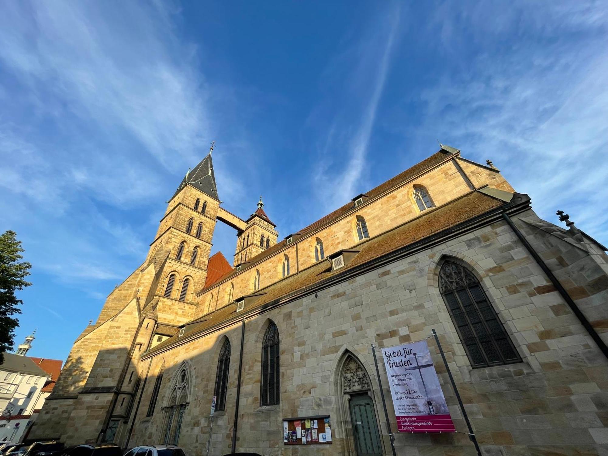 Secondhome Stuttgart - Moderne Grosse Wohnungen Nahe Der Hist Altstadt Von Esslingen An - Versch Groessen 8 - 11 - 19 Betten Esslingen am Neckar Exterior foto